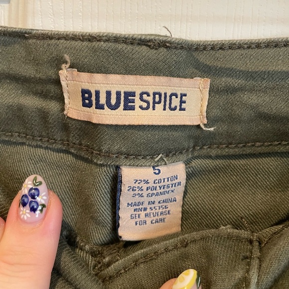 Women’s skinny pant - Picture 2 of 3